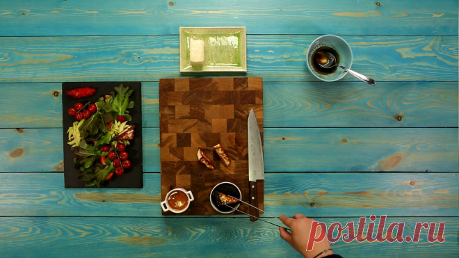 Рецепт недели: салат с клубникой и сыром – Еда живая и мёртвая