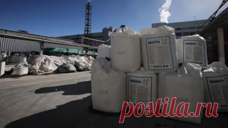 Мантуров высказался о возможности пересмотра экспортных пошлин на удобрения