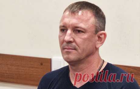 Генерал Попов отверг обвинение в онлайн-ставках на спорт. По словам адвоката Сергея Буйновского, все обвинения в отношении его подзащитного &quot;необоснованны и абсурдны&quot;