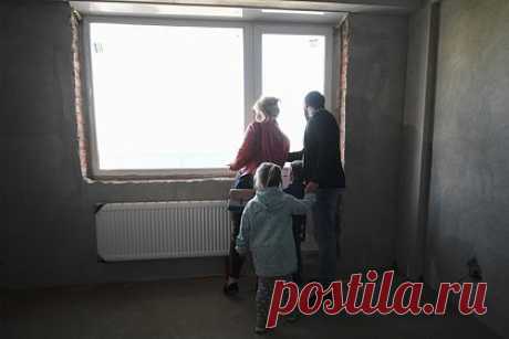 Россиян предупредили о риске ипотечных каникул. Риск кредитных каникул при выплате ипотеки состоит в том, что после окончания отсрочки из-за начисления процентов может увеличиться ежемесячный платеж. Об этом россиян предупредил руководитель департамента страхования и экономики социальной сферы Финансового университета Александр Цыганов.