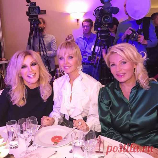 Публикация VALERIYA в Instagram • Окт 9 2017 в 5:21 UTC. Таисия Повалий, Валерия, Алла Крутая