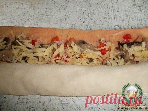 Пиццы «Улитки»
Состав:
Готовое слоенное тесто — 1 упаковка
Грибы — 100 г
Копченное филе курицы — 200 г
Показать полностью…