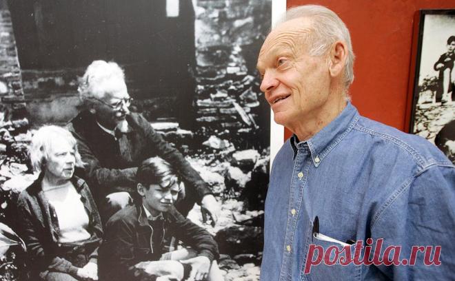 Умер внук Льва Троцкого. Волков был последним живым свидетелем убийства Троцкого и организовал дом-музей в его честь. Он требовал Netflix отказаться от российского сериала «Троцкий», обвиняя его создателей в удовлетворении «желаний Сталина» из-за сюжета