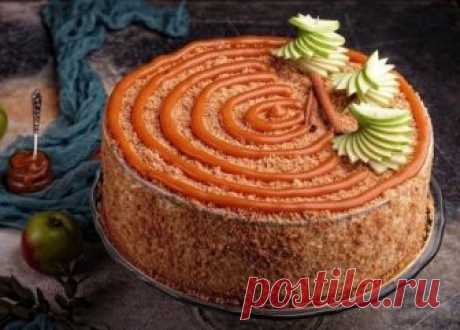 Яблочный торт с карамельным баварским муссом