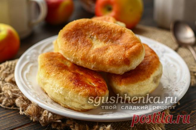 Пирожки с повидлом, жареные в масле как в СССР Вкусные пирожки с повидлом, жареные в масле выручали многих хозяек во времена СССР, когда сдобную выпечку купить было практически невозможно.