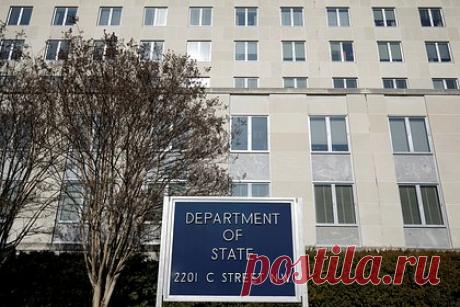 В Госдепе рассказали о контактах с Россией по поводу мятежа. Официальный представитель Государственного департамента Мэттью Миллер рассказал, что в субботу, 24 июня на фоне мятежа главы частной военной компании (ЧВК) «Вагнер» Евгения Пригожина США поддерживали контакты с Россией на разных уровнях, обращаясь к Москве с просьбой защитить американских дипломатов.