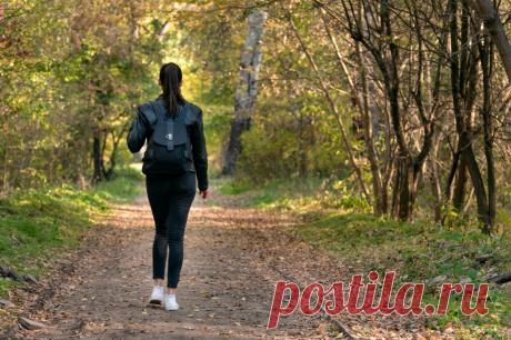 Когда-нибудь... Актуальные стихи Елены Касьян Каждый из нас задумывается о своей жизни, о ее быстротечности, печали и радости. Поэзия Е. Касьян отлично передает эти чувства, заставляя нас выбирать главное.