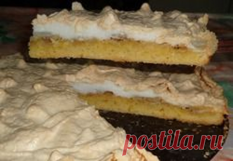 Яблочно-банановый пирог с мягким безе - кулинарный рецепт.