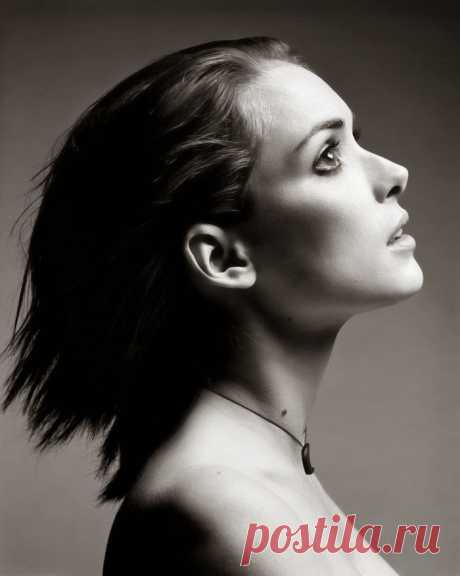 Вайнона Райдер (Winona Ryder) в фотосессии Майкла Томпсона (Michael Thompson) для журнала W.