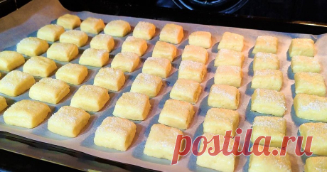 БЕРУ КЕФИР и через 20 минут вкуснейшее печенье к чаю готово! - пошаговый рецепт с фото. Автор рецепта Ольга Лунгу ✈  . БЕРУ КЕФИР и через 20 минут вкуснейшее печенье к чаю готово! - пошаговый рецепт с фото. Вам интересно как приготовить мягкое и простое печенье на кефире? Тогда этот рецепт именно для вас! Готовить этого печенья настолько быстро и просто, что вы будете печь его всегда. Замешиваете тесто на кефире,...