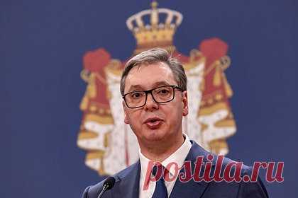 Вучич заявил о невозможности сменить власть в Сербии насильственным путем. Президент Сербии Александр Вучич заявил о невозможности спровоцировать в стране переворот после того, как сербские оппозиционеры потребовали аннулировать результаты парламентских выборов в стране, победу на которых одержала его коалиция. Он подчеркнул, что все изменения в стране будут происходить демократическим путем.