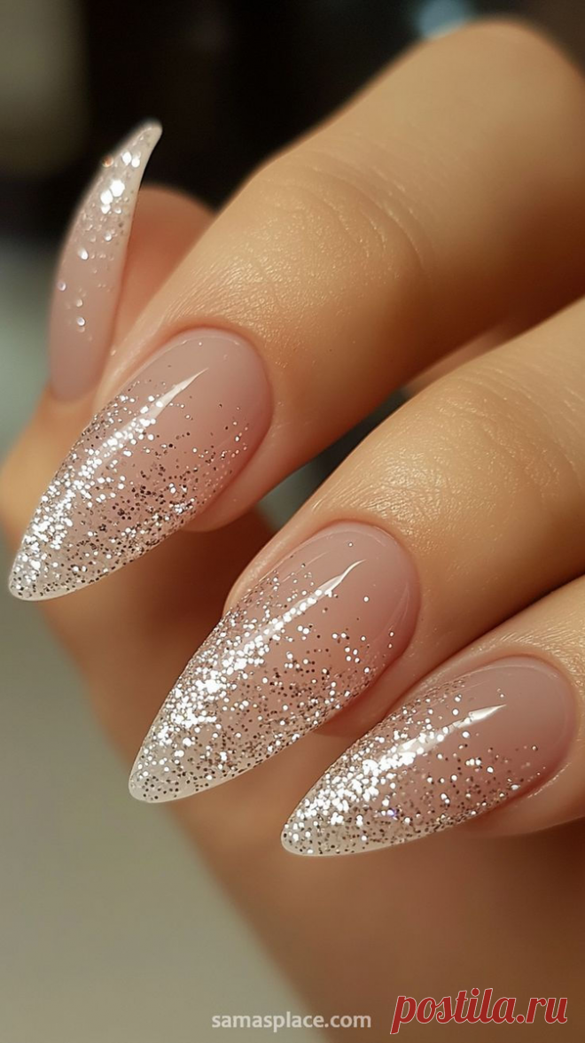 Новогодний маникюр, который создаёт настроение раньше елки. Идеи уже в статье. | Эликсир Жизни | Дзен