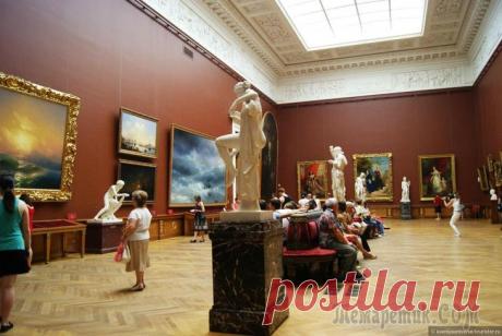 По залам Русского музея... Волна Русский музей в Санкт-Петербурге называют “энциклопедией отечественного искусства”. Здесь находятся лучшие собрания русских художников, скульптуры, обширные коллекции графики, декоративно-прикладного ...