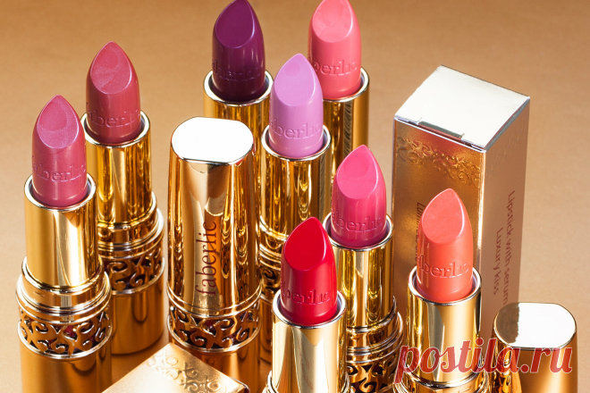 Since the mid-twentieth century, lipstick manufacturers have competed not only in visual aspects, but now popular cosmetic products should provide complete lip care. Lipsticks are created from waxes, fats and oils (mainly castor oil). Since then, thanks to the beneficial components, modern lipstick moisturizes, protects and nourishes lips. There is no longer a need to choose between comfort and beauty! 
Choose your own color!