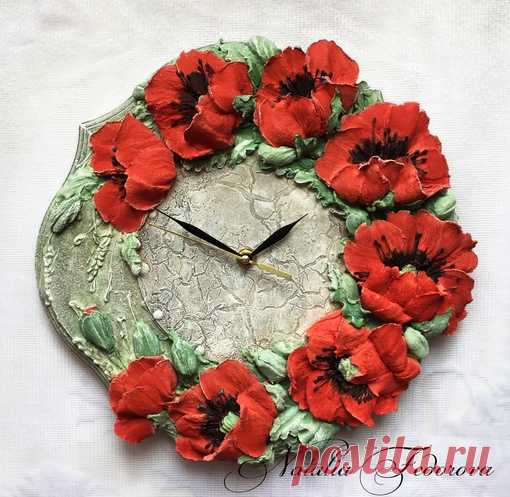 Новинка!
Часы 