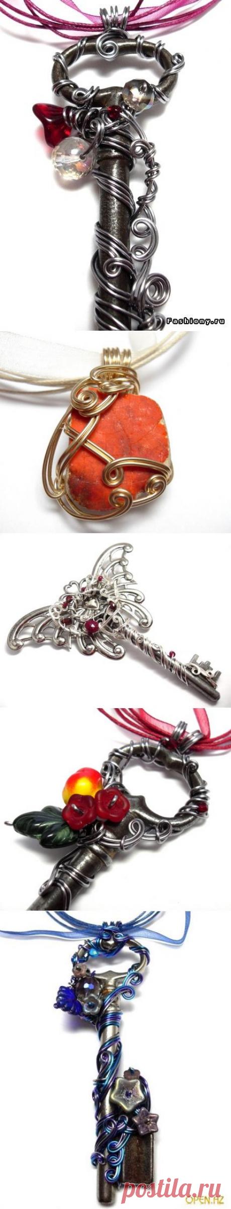 Милая бижутерия от Sojourn Curiosities, Кулоны и брелки