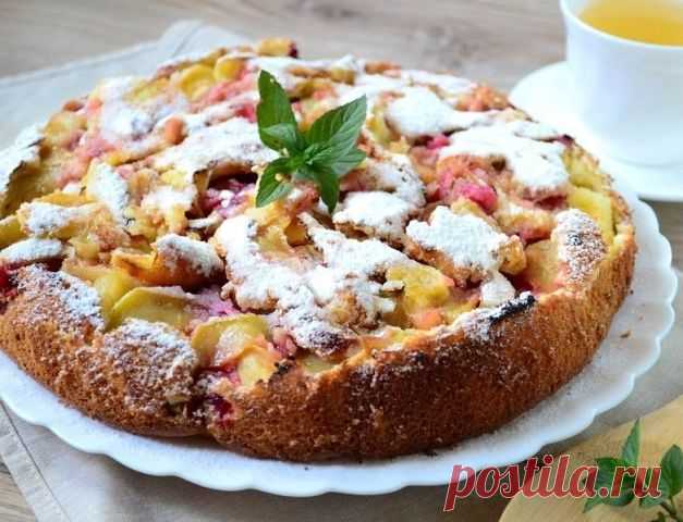 Очень пышная шарлотка с вишней и яблоками 

Просто и очень вкусно! Поделись рецептом с друзьями.

Ингредиенты:

Яйца — 7 шт.
Мука — 7 ст. л.
Сахар — 7 ст. л.
Ванильный сахар — 0,5 ч. л.
Яблоки — 3 шт.
Вишня — 1 стак.

Приготовление:

1. Яблоки порежьте мелкими дольками, сложите в миску и сбрызните лимонным соком. Вишню промойте, удалите косточки. По желанию вишню можно пересыпать сахаром.
2. Займитесь приготовлением теста. Белки отделите от желтков и поместите в отдельные чистые и обязател