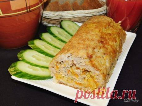 Рисовый рулет
Очень вкусное и нарядное блюдо для праздничного стола или семейного ужина. На вид похоже на большой ролл. А в разрезе смотрится очень эффектно. Попробуйте и вы!
Описание приготовления:
Рис для р…