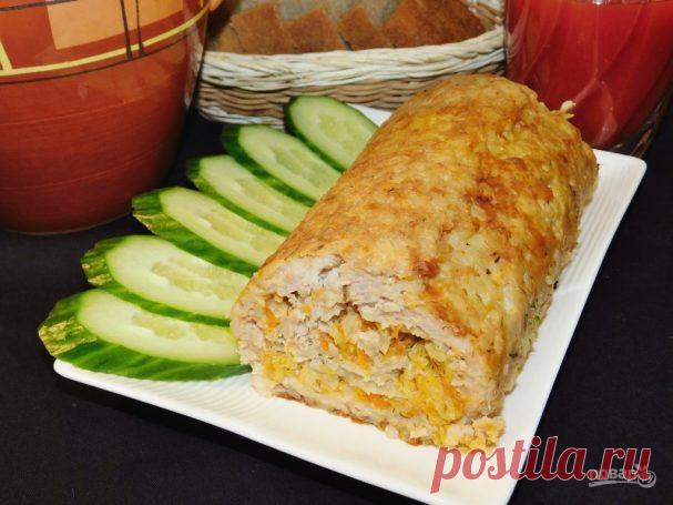 Рисовый рулет  


Очень вкусное и нарядное блюдо для праздничного стола или семейного ужина. На вид похоже на большой ролл. А в разрезе смотрится очень эффектно. Попробуйте и вы! 

Описание приготовления:
Рис для р…