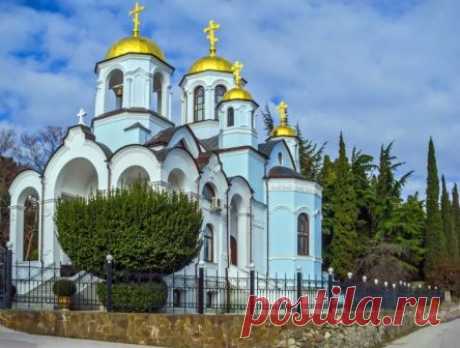 Храм Успения Пресвятой Богородицы в Гурзуфе, Крым: история собора, описание, время работы церкви, как добраться. Храм Успения Пресвятой Богородицы на карте Гурзуфа.