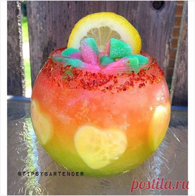 Cucumber Melon Lemonade Cocktail - TipsyBartender.com