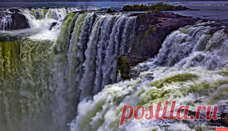 Фото: Южная Америка, Аргентина, Водопад Игуасу- участок "Глотка дьявола".. Фотограф путешественник Владимир Владимиров. Путешествия. Фотосайт Расфокус.ру