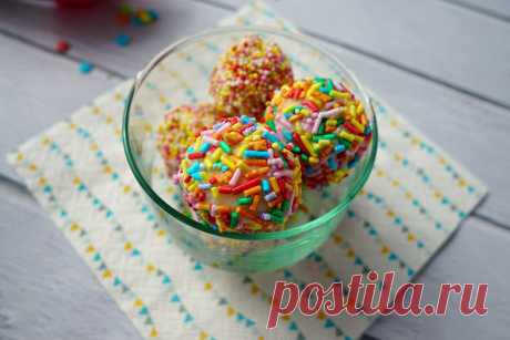 DIY ‘Birthday Cake’ Bath Bomb Melts | The Makeup Dummy