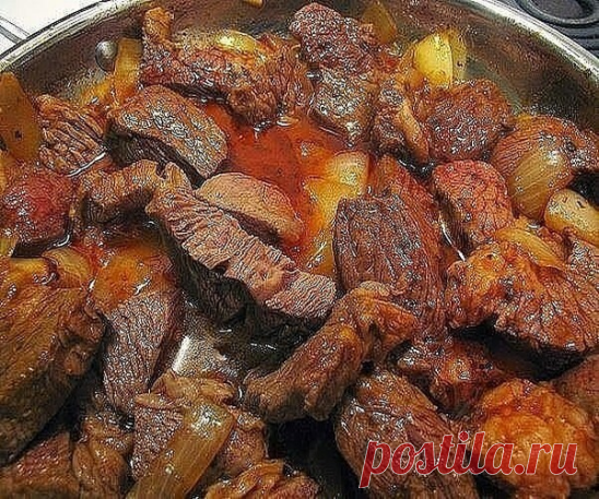 25 рецептов. Готовим второе:
1. Вкусный домашний гуляш

2. Венгерский гуляш

3. Белая фасоль в томатном соусе с 