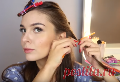 Девушка взяла коктейльные трубочки и накрутила на них волосы. На утро у нее вышли красивые объемные кудряшки | Краше Всех