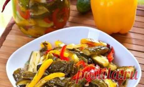Салат из огурцов и сладкого перца на зиму: пошаговый рецепт с фото