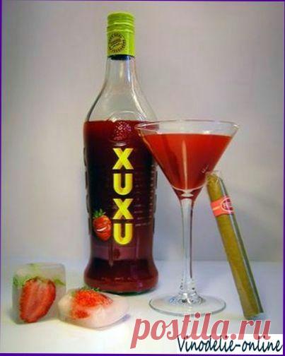 Клубничный ликер.