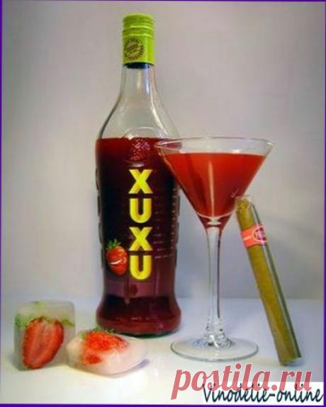 Клубничный ликер.