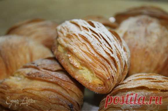 Неаполитанское пирожное Le Sfogliatella. Ингредиенты: мука манитоба, вода, мед жидкий | Официальный сайт кулинарных рецептов Юлии Высоцкой