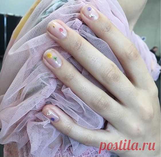 CATRIN & JACOB @ Catrin Kreyss в Instagram: «London calling #Repost by @mariannewman Pressed flower nails 🌸🌺🌼#lfw #preenbythorntonbregazzi  Thanks #teammariannewman for the most…» 104 отметок «Нравится», 9 комментариев — CATRIN & JACOB @ Catrin Kreyss (@catrinandjacob) в Instagram: «London calling #Repost by @mariannewman Pressed flower nails 🌸🌺🌼#lfw #preenbythorntonbregazzi…»