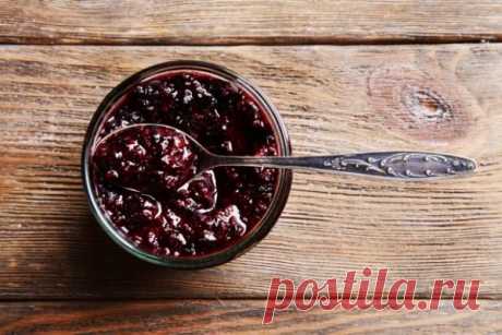 Варенье из черной смородины с грецкими орехами — Домашние заботы