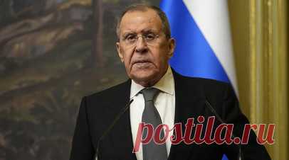 Лавров посоветовал Западу не пугать Россию и чаще читать Черчилля. Россию не следует пугать ядерным оружием, а тем, кто это делает, нужно чаще читать Уинстона Черчилля, заявил глава МИД Сергей Лавров на пресс-конференции. Читать далее