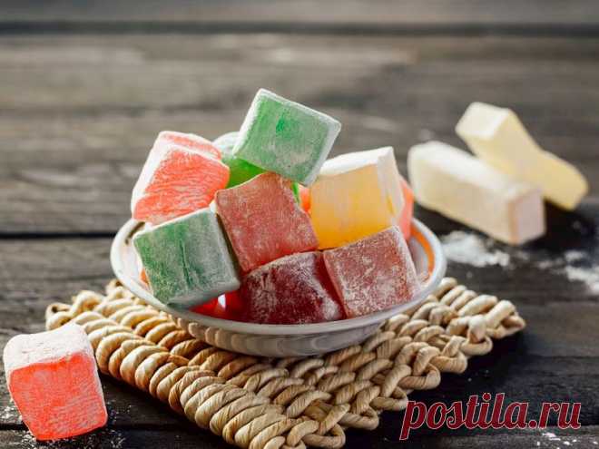 Ev Yapımı Lokum Tarifleri: 7 Farklı Lokum Tarifi Geleneksel Lezzetlerimizden Lokum Evde Nasıl Yapılır? Evde Hazırlayabileceğiniz Lokum Tariflerini Sizler İçin Listeledik. İşte, 7 Farklı Lokum Tarifi: