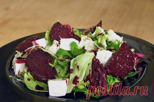 Салаты из молодой свеклы – рецепты на каждый день / Простые рецепты