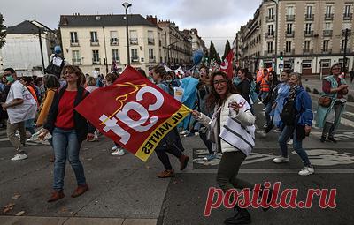 Бастующая Франция: разогрев перед натиском холодов?. Дмитрий Горохов — о причинах и результатах французской "межпрофессиональной забастовки"