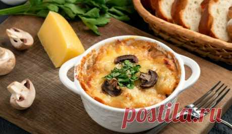 Жульен с грибами и курицей в духовке - самые вкусные рецепты В этой статье я хотела вам рассказать, как можно очень вкусно приготовить жульен с грибами и курицей в духовке. С жульеном происходят некие
