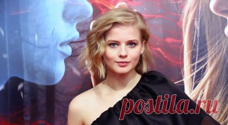 «Троллит или нет?» Александра Бортич заинтриговала поклонников «беременным» фото . Милая Я