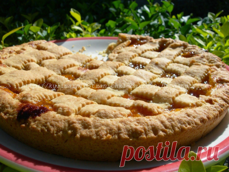 Кростата с абрикосовым джемом / Crostata alla confettura di albicocche