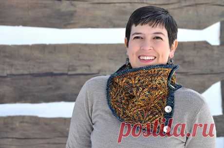 Ravelry: Deco Fans Cowl pattern by Sara Huntington Burch