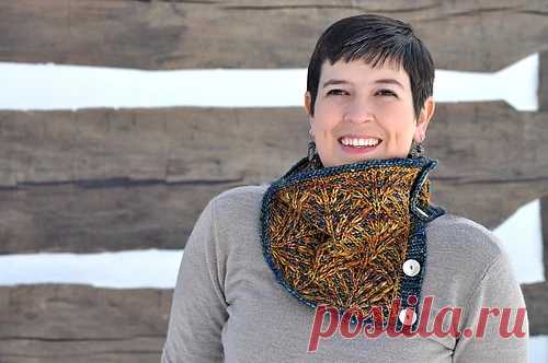Ravelry: Deco Fans Cowl pattern by Sara Huntington Burch