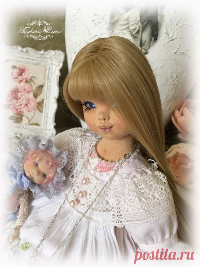 #текстильныекуклы#коллекционныекуклы#авторскиекуклы#artdoll#dollartist#doll#dollmaker#fabricdoll#textiledoll#embroidery#embroidereddoll#interiordoll#clothedoll#handmade#handmadedoll#интерьернаякукла#хендмейд#рукоделие#handmadedoll#кукларучнойработы#коллекционнаякукла#интерьернаякукла#ярмаркамастеров#будуарнаякукла#куклаболтушка#кукольнаяодежда#ручнаяработа#купитькуклу#кукольнаяобувь