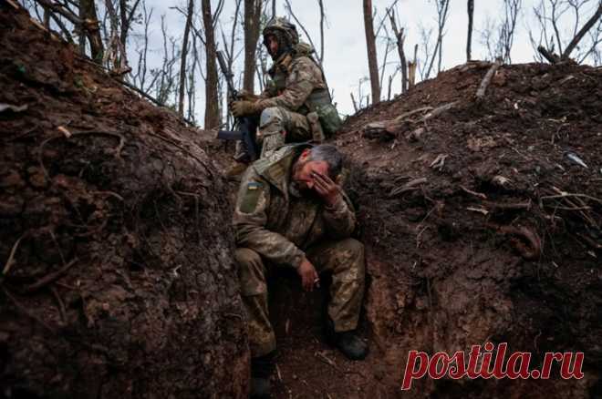 Виднеется «последний солдат». ВСУ теряют до 800 военных убитыми в день. Вместо требуемых 20 тысяч мобилизованных в месяц ВСУ получают 5-6 тысяч рекрутов.