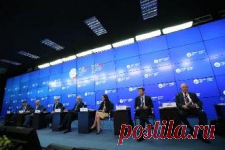 Тинькофф объявил о партнерстве с ПМЭФ в 2018 году