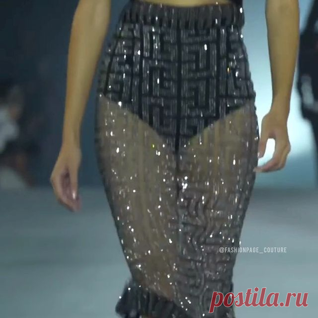 #balmain spring 2021 #readytowear

#fashioninspiration #styleinspiration #fashioninspo #styleinspo #balmainskirt #skirtlove #balmainfashionshow #skirt #collection #ss2021 #catwalk #model #fashionshow #balmainstyle