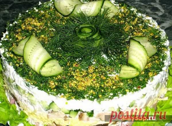 Салат с курицей, шампиньонами и сыром - что может быть вкуснее