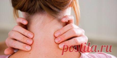 КАК СОХРАНИТЬ ШЕЮ ЗДОРОВОЙ!!!
-------------------------------------------------------------------------------------------
Чтобы не потерять совет , жмите  поделиться.
-------------------------------------------------------------------------------------------
1. 30 раз доставать языком подбородка. Это упражнение подтягивает шейную мышцу и избавляет от храпа.
2. Выдвигать нижнюю челюсть далеко вперед. Это упражнение также для подтягивания мышцы и избавления от храпа.
3. Ребрами обеих рук (со сто